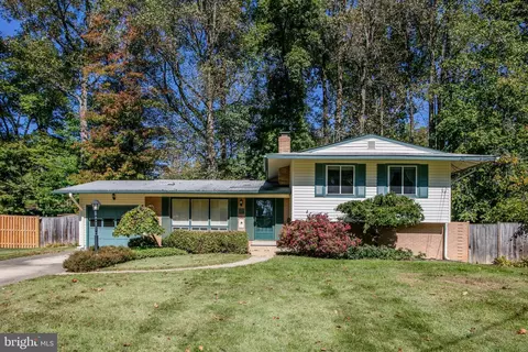 11014 Del Mar Ct, Fairfax, VA 22030
