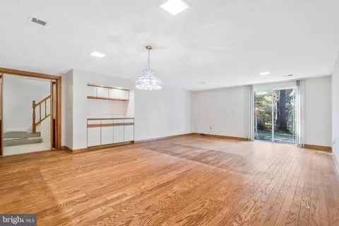 1879 Post Oak Trl, Reston, VA 20191 photo 47