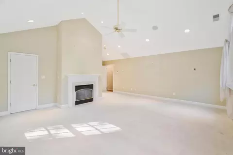 1879 Post Oak Trl, Reston, VA 20191 photo 7