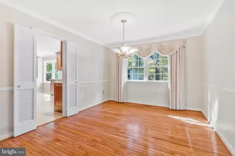 1879 Post Oak Trl, Reston, VA 20191 photo 23