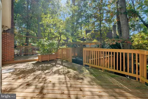 1879 Post Oak Trl, Reston, VA 20191 photo 34