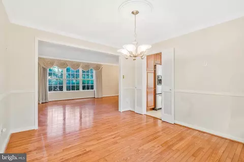 1879 Post Oak Trl, Reston, VA 20191 photo 24
