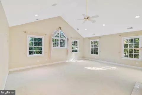 1879 Post Oak Trl, Reston, VA 20191 photo 5