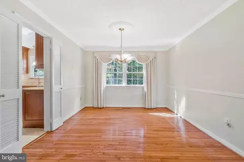 1879 Post Oak Trl, Reston, VA 20191 photo 22