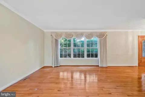 1879 Post Oak Trl, Reston, VA 20191 photo 25
