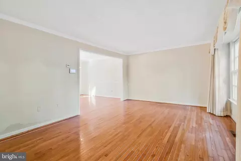 1879 Post Oak Trl, Reston, VA 20191 photo 28