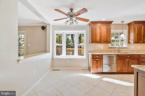 1879 Post Oak Trl, Reston, VA 20191 photo 21