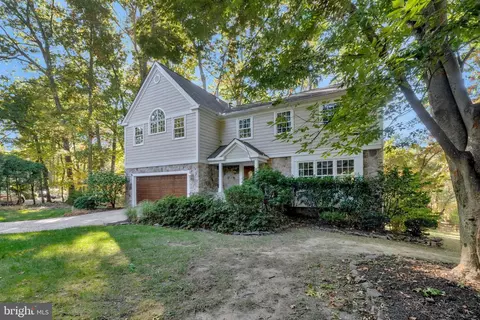 1879 Post Oak Trl, Reston, VA 20191