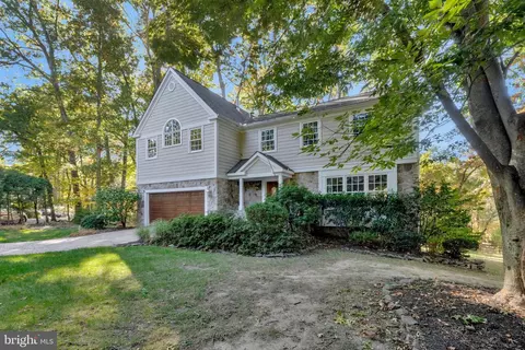 1879 Post Oak Trl, Reston, VA 20191 photo 3