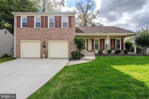 Exterior - 7041 Flax St, Springfield, VA 22152 photo 1 of 9