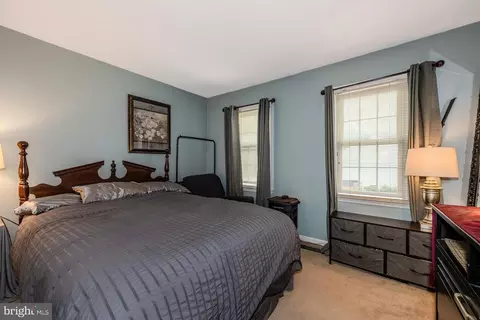Bedroom - 7041 Flax St, Springfield, VA 22152 photo 4 of 4
