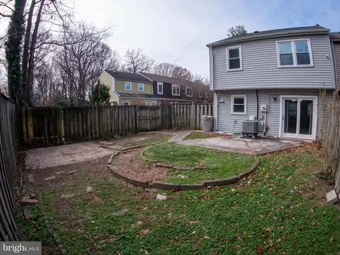 Exterior - 8411 Eucalyptus Ct, Springfield, VA 22153 photo 5 of 7