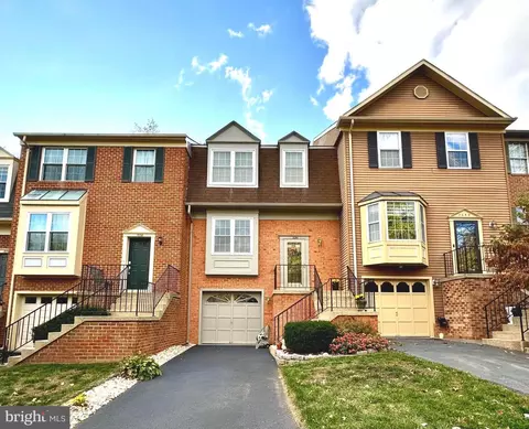 7054 Solomon Seal Ct, Springfield, VA 22152