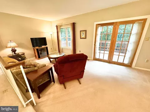 7054 Solomon Seal Ct, Springfield, VA 22152 photo 11