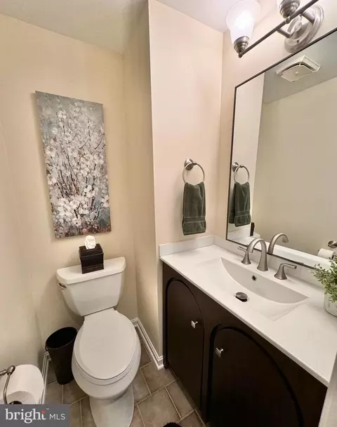 7054 Solomon Seal Ct, Springfield, VA 22152 photo 14