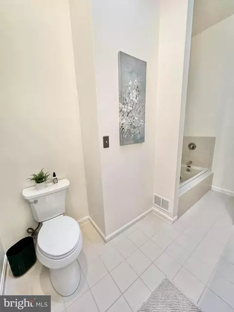 7054 Solomon Seal Ct, Springfield, VA 22152 photo 19
