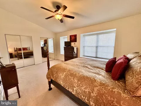 7054 Solomon Seal Ct, Springfield, VA 22152 photo 17
