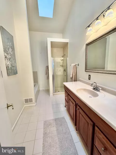 7054 Solomon Seal Ct, Springfield, VA 22152 photo 18