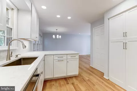 1629 Stowe Rd, Reston, VA 20194 photo 7