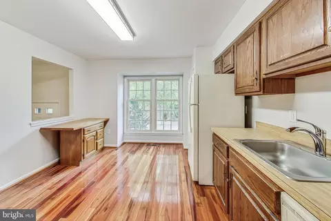 Kitchen - 6814 Earthstar Ct, Springfield, VA 22152 photo 3 of 3