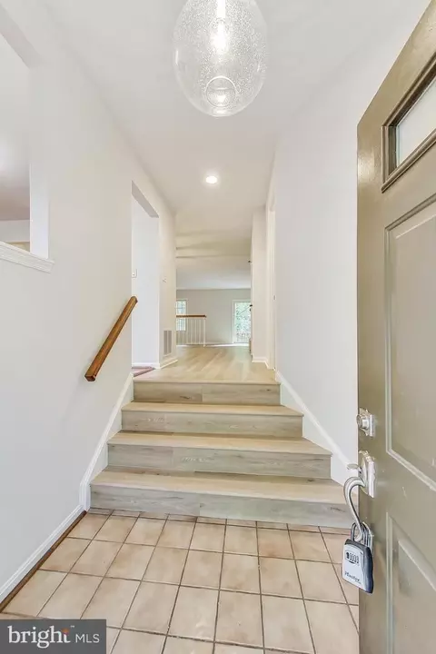 Entry Way - 6814 Earthstar Ct, Springfield, VA 22152 photo 1 of 7