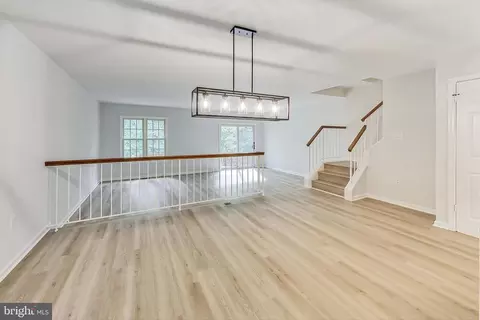 Living - 6814 Earthstar Ct, Springfield, VA 22152 photo 1 of 7