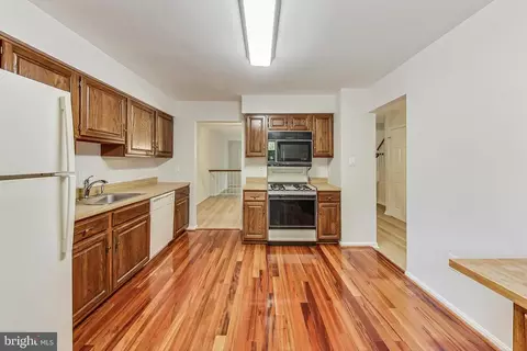 Kitchen - 6814 Earthstar Ct, Springfield, VA 22152 photo 1 of 3