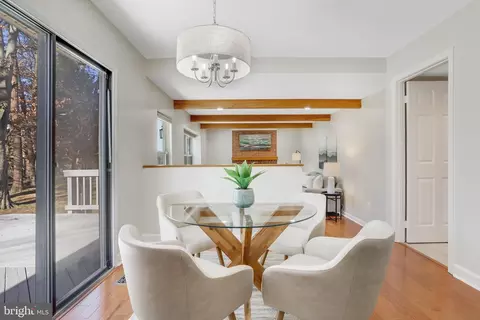 Dining - 7400 Silver Pine Dr, Springfield, VA 22153 photo 5 of 8