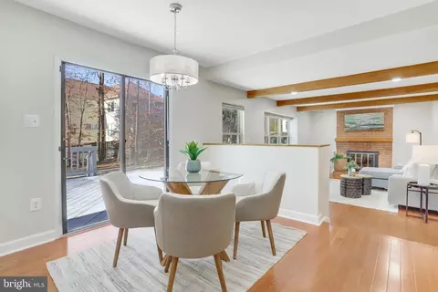 Dining - 7400 Silver Pine Dr, Springfield, VA 22153 photo 7 of 8