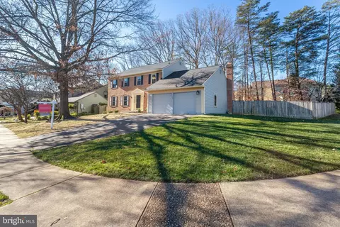 7400 Silver Pine Dr, Springfield, VA 22153