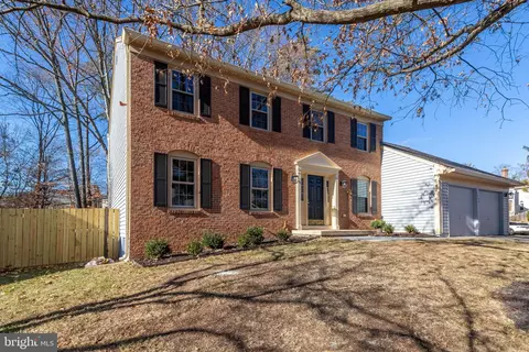 Exterior - 7400 Silver Pine Dr, Springfield, VA 22153 photo 4 of 13