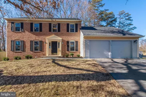 Exterior - 7400 Silver Pine Dr, Springfield, VA 22153 photo 2 of 13
