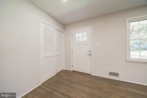 5414 Inverchapel Rd, Springfield, VA 22151 photo 5