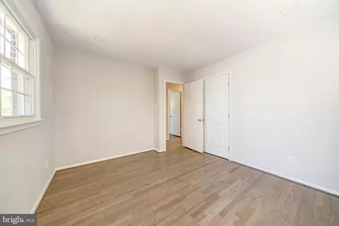 5414 Inverchapel Rd, Springfield, VA 22151 photo 17