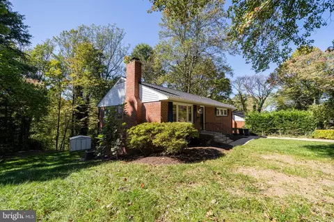 5414 Inverchapel Rd, Springfield, VA 22151 photo 3