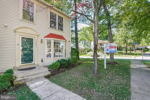 10293 Colony Park Dr, Fairfax, VA 22032