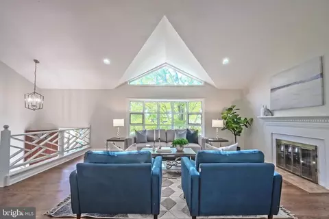 7514 Salem Rd, Falls Church, VA 22043