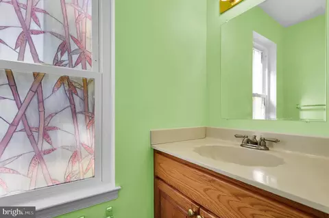 9069 Giltinan Ct, Springfield, VA 22153 photo 16