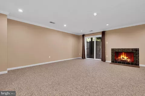 9069 Giltinan Ct, Springfield, VA 22153 photo 25
