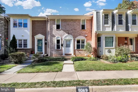 9069 Giltinan Ct, Springfield, VA 22153