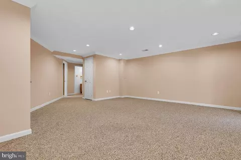 9069 Giltinan Ct, Springfield, VA 22153 photo 27