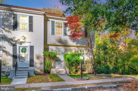 14932 Lady Madonna Ct, Centreville, VA 20120