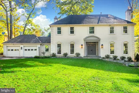 7905 Old Cedar Ct, Mclean, VA 22102