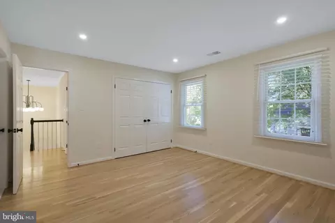 Bedroom - 7905 Old Cedar Ct, Mclean, VA 22102 photo 4 of 4
