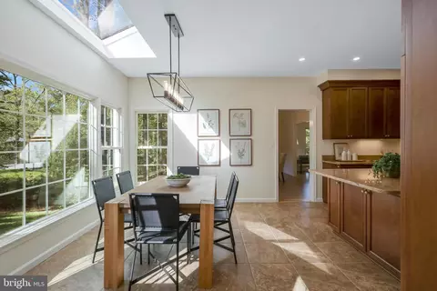 Dining - 7905 Old Cedar Ct, Mclean, VA 22102 photo 3 of 4