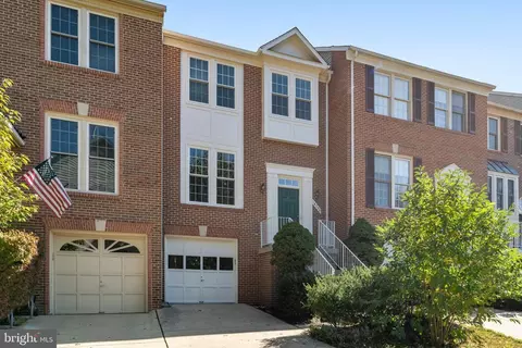 14730 Winterfield Ct, Centreville, VA 20120