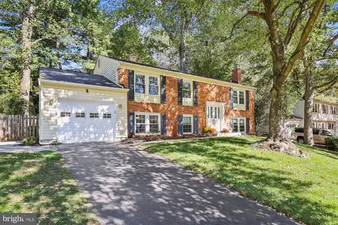 12722 Longleaf Ln, Herndon, VA 20170