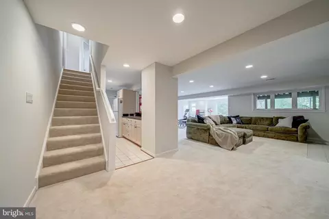 Entry Way - 1472 Waterfront Rd, Reston, VA 20194 photo 5 of 5