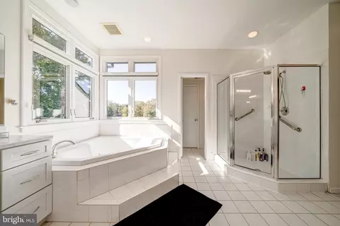 Bath - 1472 Waterfront Rd, Reston, VA 20194 photo 5 of 7