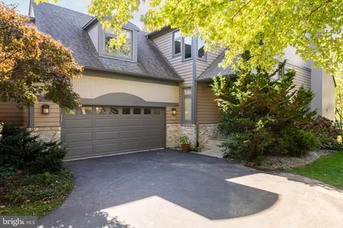 Exterior - 1472 Waterfront Rd, Reston, VA 20194 photo 4 of 10